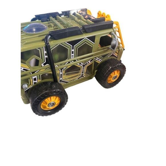 Teenage Mutant Ninja Turtles SHELLRAISER Battle van with two action figures. - Picture 1 of 5